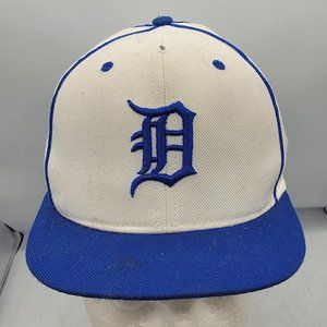 J Dub Detroit Tigers Small Brim Hat Cap Size 7 1/4 Sports Outdoors Baseball